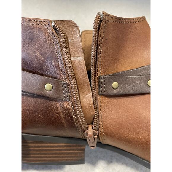 Clarks Womens Addiy Zoie Boot Size 11 Brown Leather Bootie Studded Straps-Zipper - Picture 10 of 11